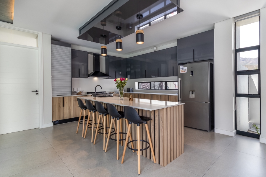 6 Bedroom Property for Sale in Pearl Valley at Val de Vie Western Cape